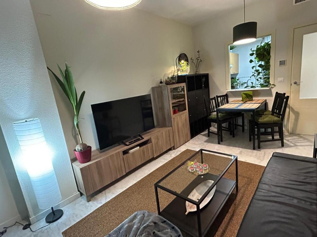 Apartamento Suite Torre Alta Parking Gratis Sevilha Exterior foto